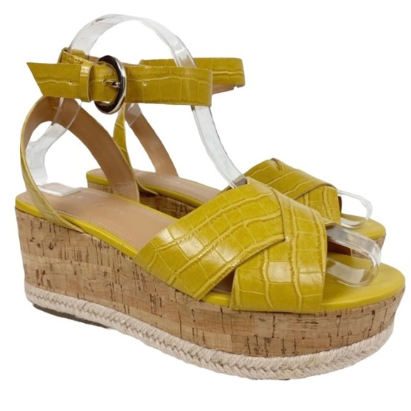 MARC FISHER Carlin 2 Golden Mustard Faux Croc Wedge Platform Sandal NWOB - Picture 1 of 9